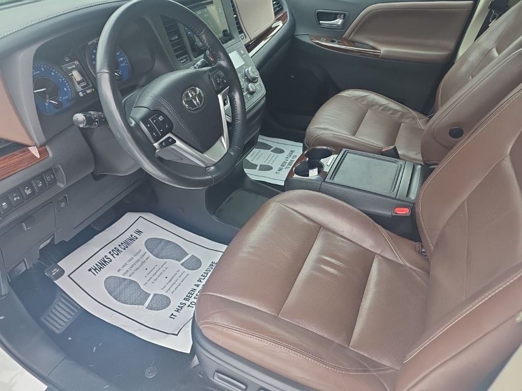 2017 Toyota Sienna Limited Premium 7 Passenger