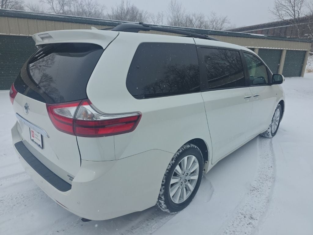 2017 Toyota Sienna Limited Premium 7 Passenger