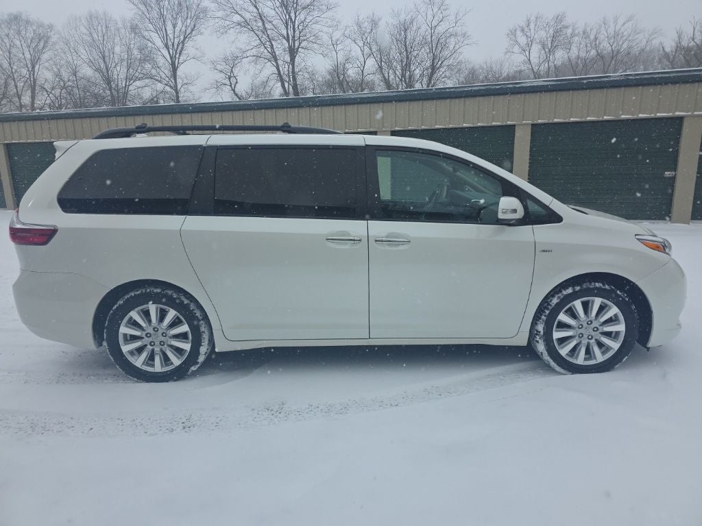 2017 Toyota Sienna Limited Premium 7 Passenger