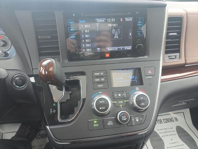 2017 Toyota Sienna Limited Premium 7 Passenger