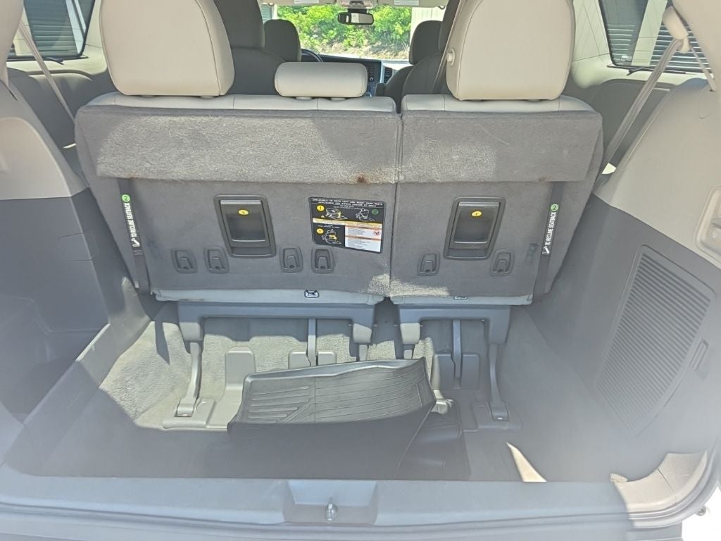 2020 Toyota Sienna XLE Premium 7 Passenger