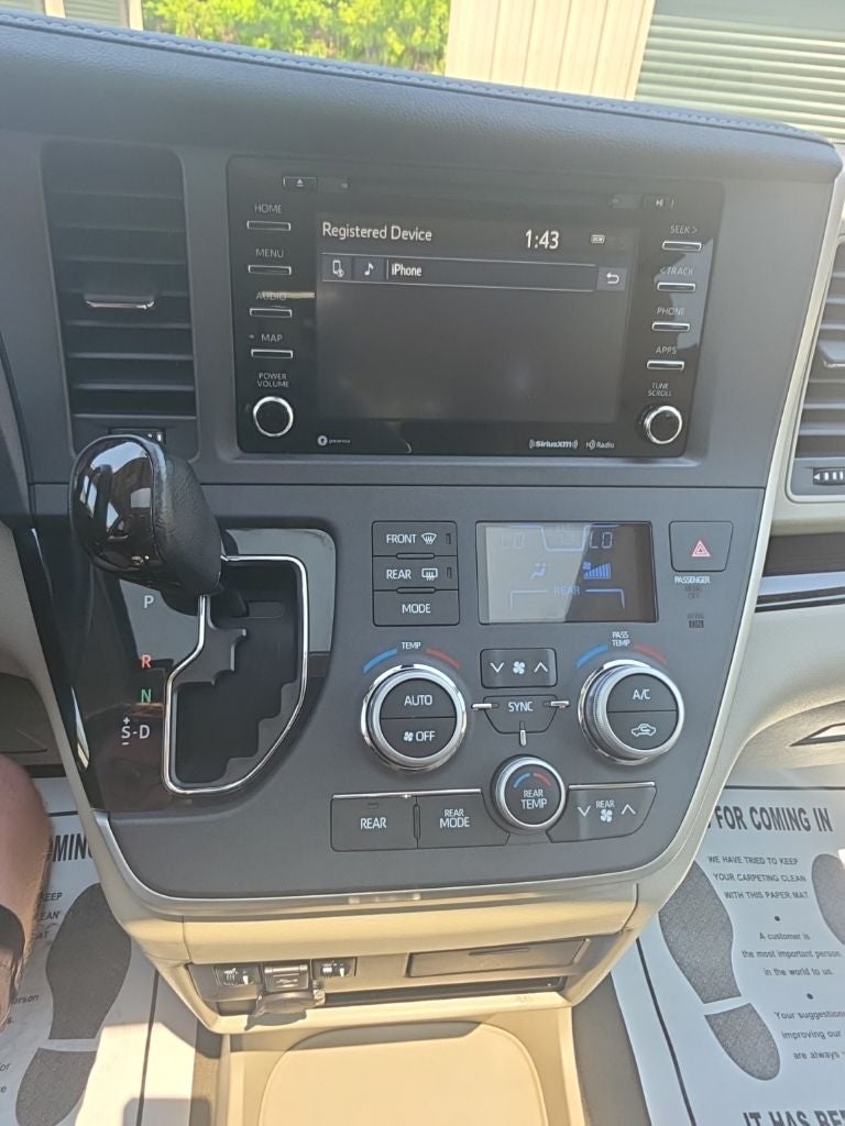 2020 Toyota Sienna XLE Premium 7 Passenger