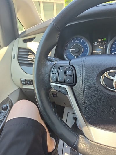 2020 Toyota Sienna XLE Premium 7 Passenger