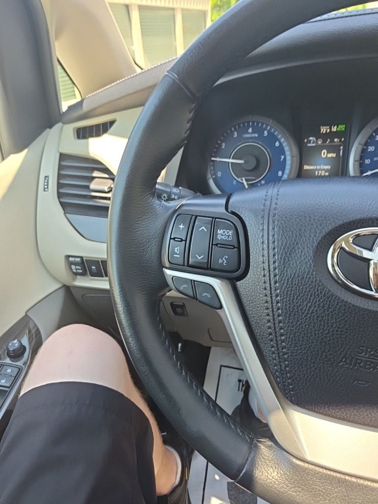 2020 Toyota Sienna XLE Premium 7 Passenger