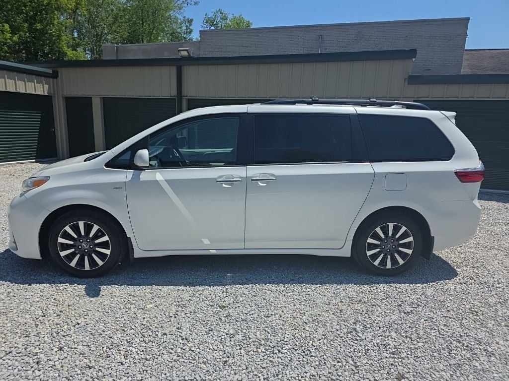 2020 Toyota Sienna XLE Premium 7 Passenger