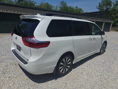 2020 Toyota Sienna XLE Premium 7 Passenger