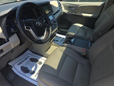 2020 Toyota Sienna XLE Premium 7 Passenger