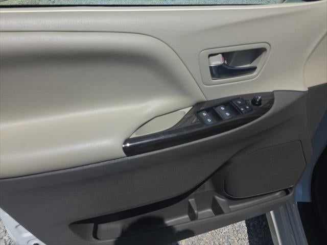 2020 Toyota Sienna XLE Premium 7 Passenger