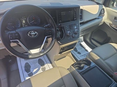 2020 Toyota Sienna XLE Premium 7 Passenger