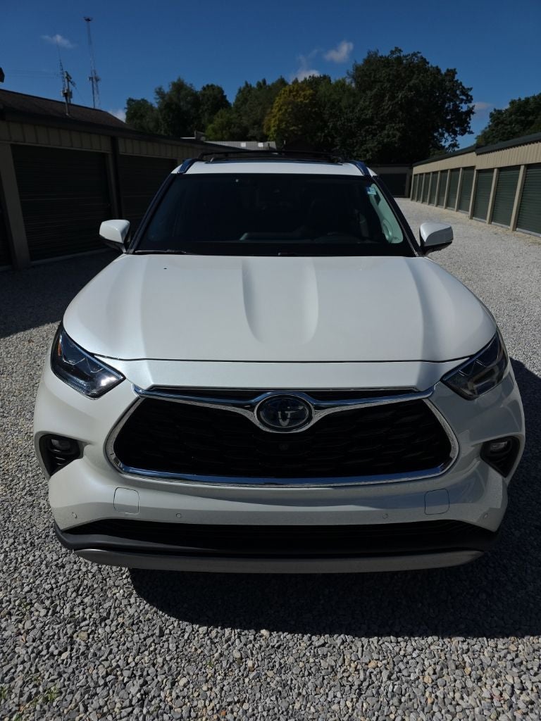 2020 Toyota Highlander Hybrid Platinum