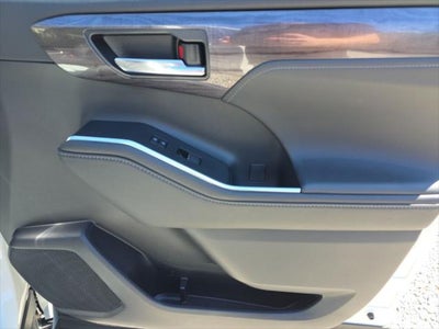 2020 Toyota Highlander Hybrid Platinum