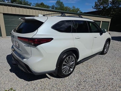 2020 Toyota Highlander Hybrid Platinum