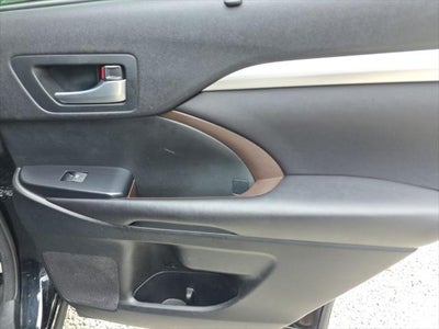 2016 Toyota Highlander XLE V6