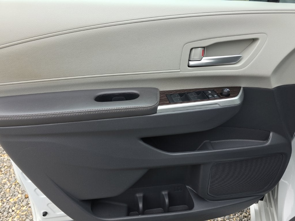 2024 Toyota Sienna XLE 7 Passenger