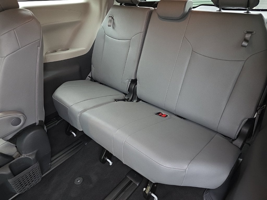 2024 Toyota Sienna XLE 7 Passenger