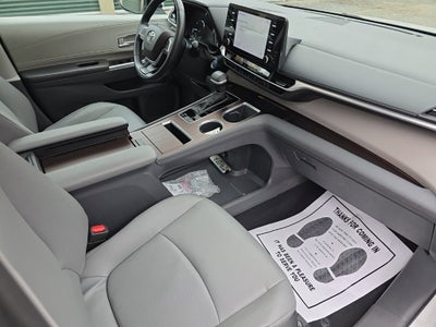 2024 Toyota Sienna XLE 7 Passenger