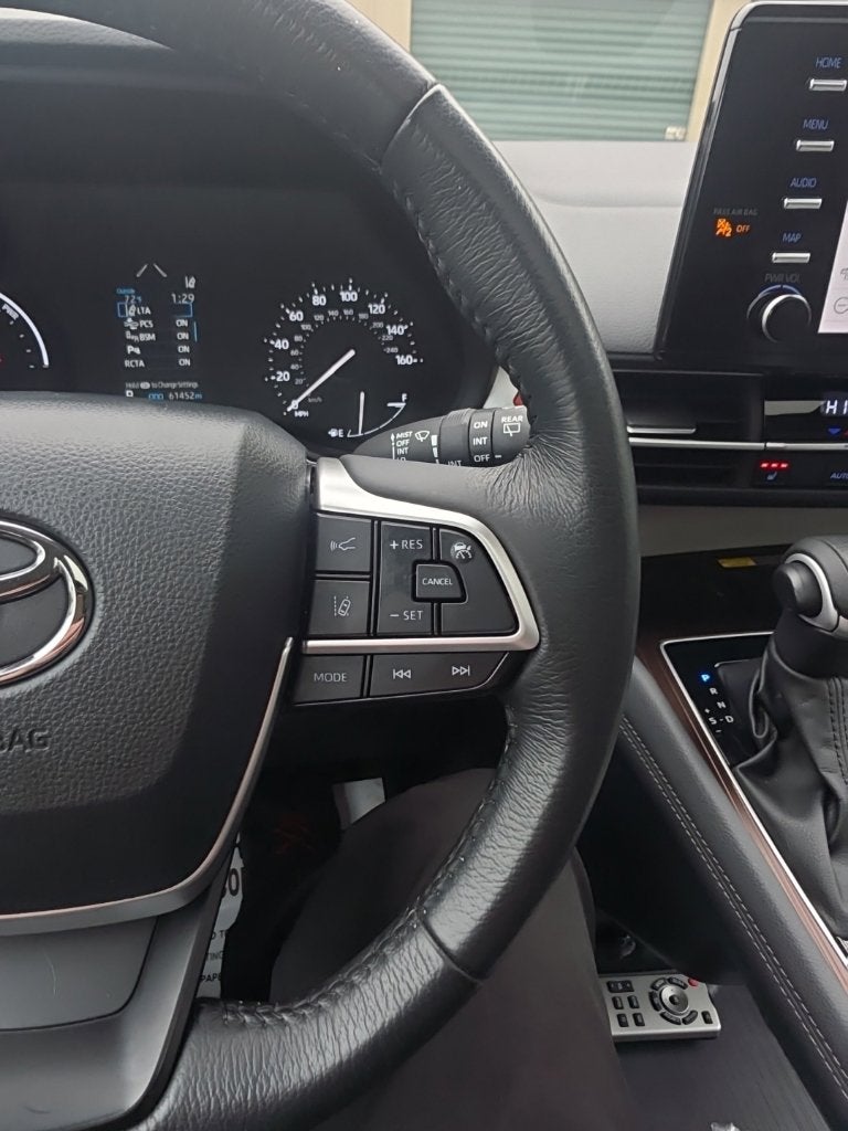 2024 Toyota Sienna XLE 7 Passenger