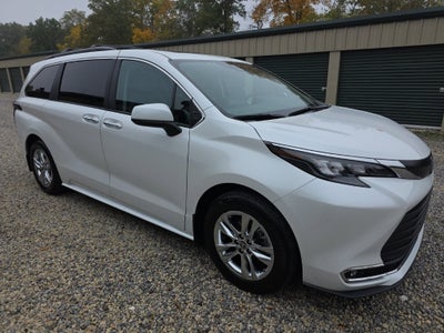 2024 Toyota Sienna XLE 7 Passenger