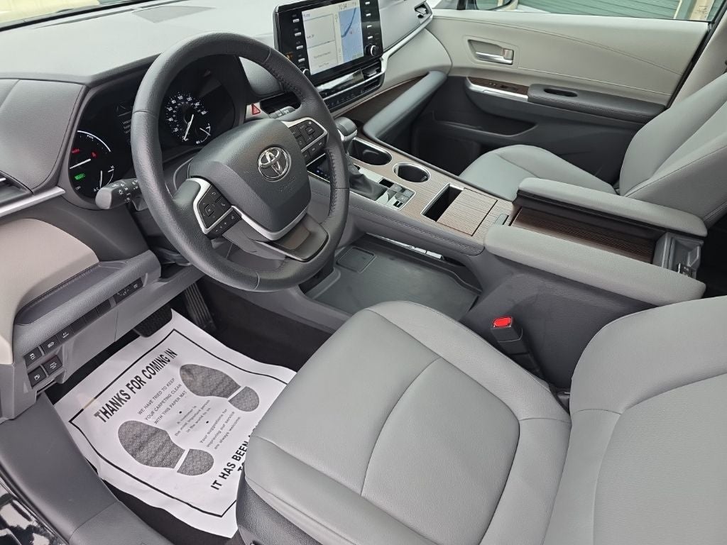 2024 Toyota Sienna XLE 7 Passenger