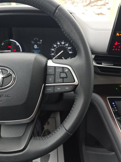 2024 Toyota Sienna XLE 7 Passenger