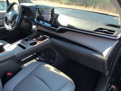 2024 Toyota Sienna XLE 7 Passenger