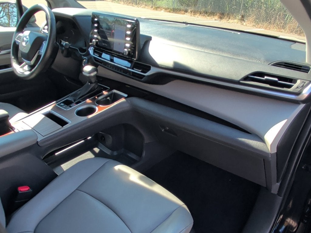 2024 Toyota Sienna XLE 7 Passenger