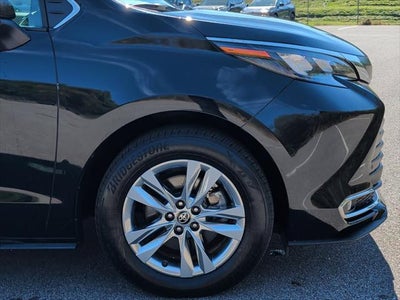 2024 Toyota Sienna XLE 7 Passenger
