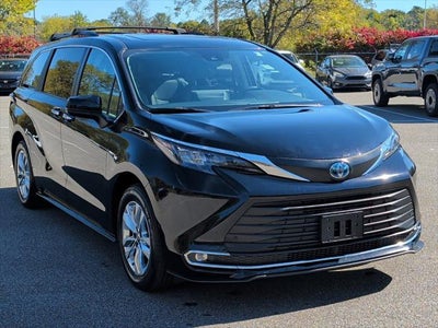 2024 Toyota Sienna XLE 7 Passenger