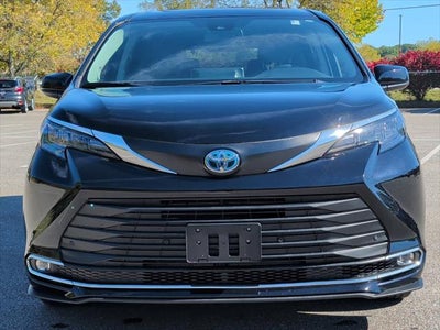 2024 Toyota Sienna XLE 7 Passenger