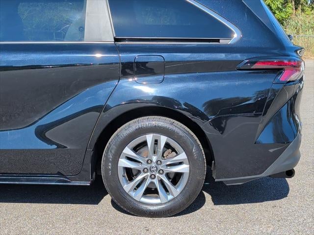 2024 Toyota Sienna XLE 7 Passenger