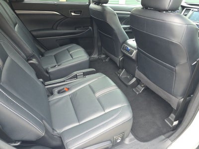 2018 Toyota Highlander SE