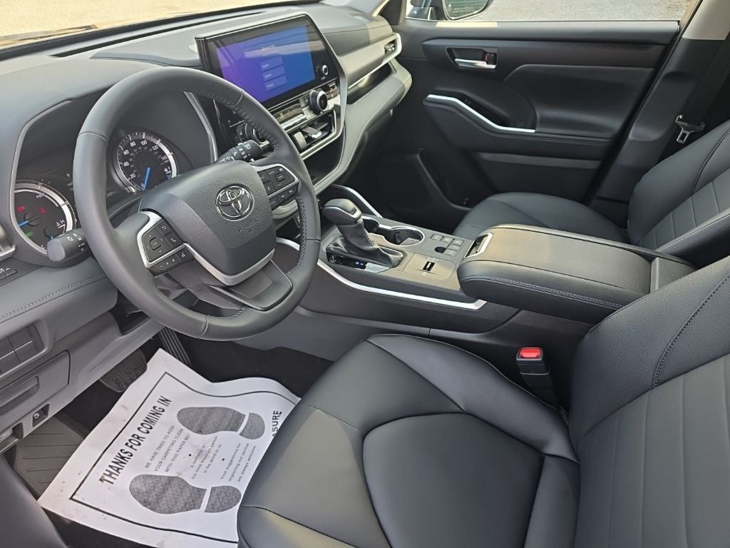 2026 Toyota Highlander Hybrid XLE