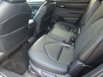 2026 Toyota Highlander Hybrid XLE