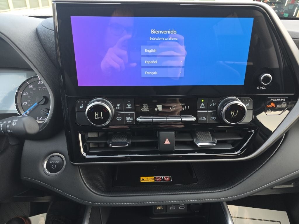 2026 Toyota Highlander Hybrid XLE