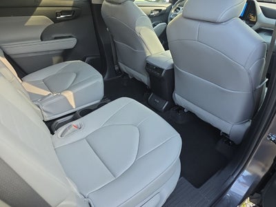 2024 Toyota Highlander XLE
