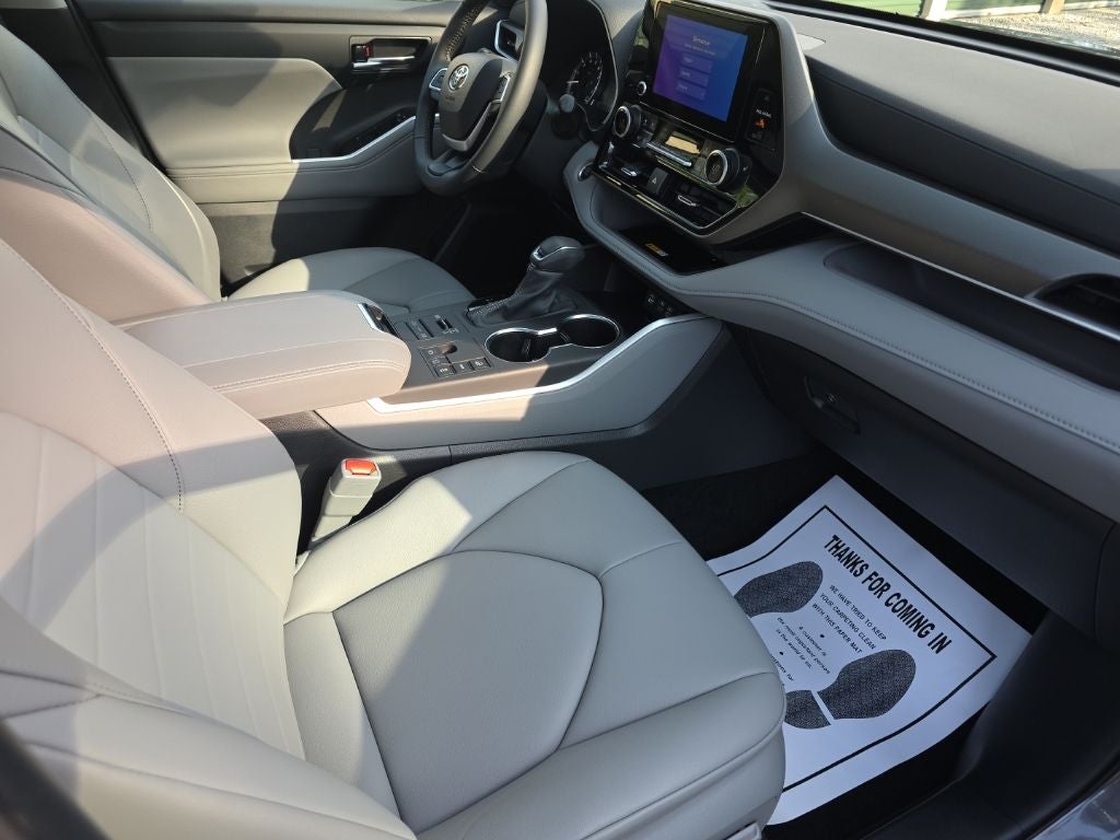 2024 Toyota Highlander XLE