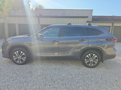 2024 Toyota Highlander XLE