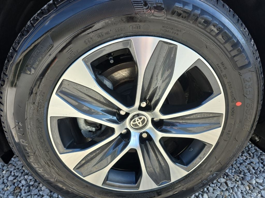 2026 Toyota Highlander XLE