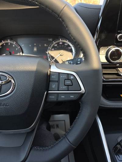 2026 Toyota Highlander XLE