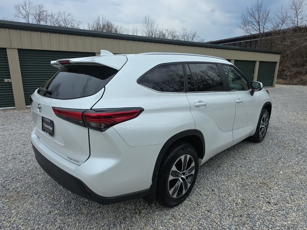 2023 Toyota Highlander XLE