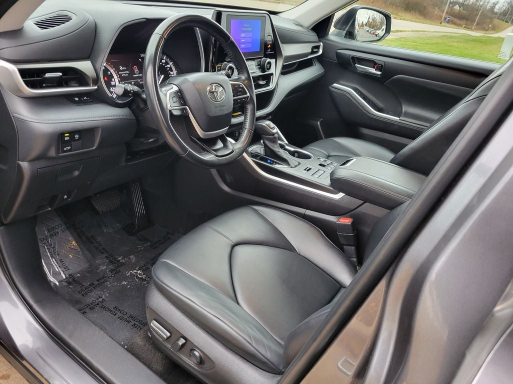 2023 Toyota Highlander XLE