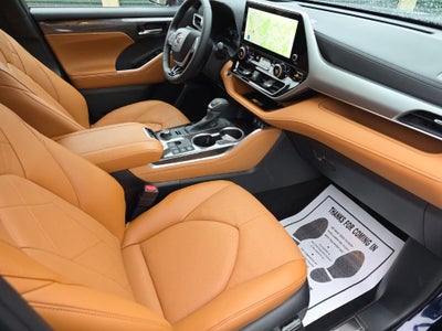 2026 Toyota Highlander Platinum