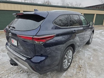 2026 Toyota Highlander Platinum