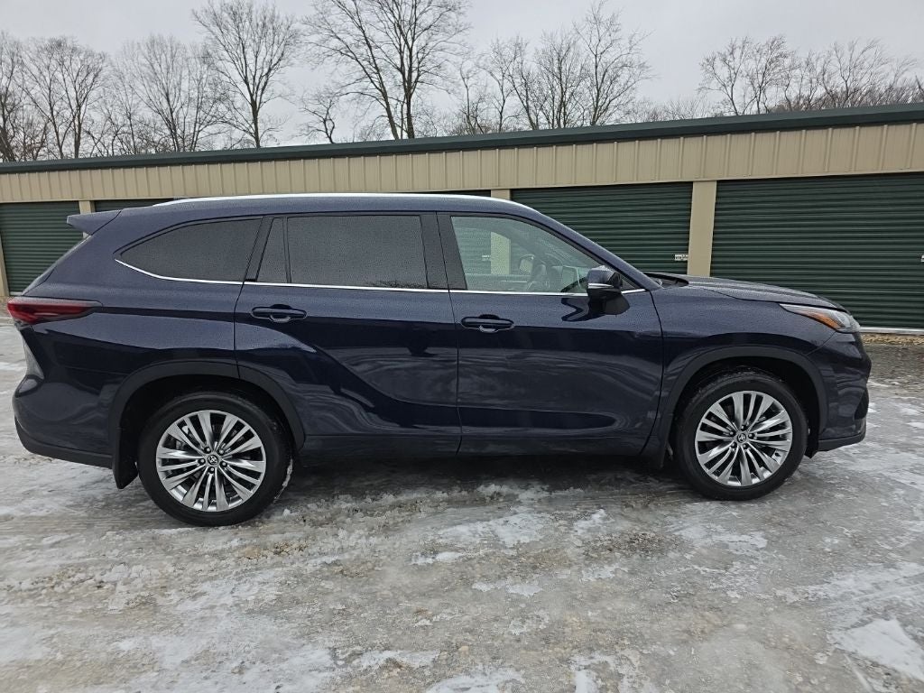 2026 Toyota Highlander Platinum