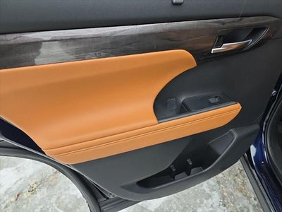 2026 Toyota Highlander Platinum