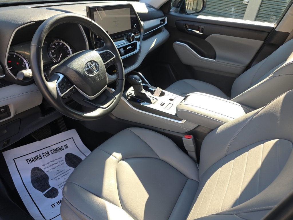 2024 Toyota Highlander XLE