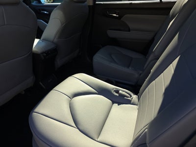 2024 Toyota Highlander XLE