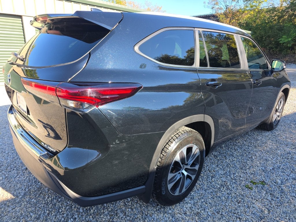 2024 Toyota Highlander XLE