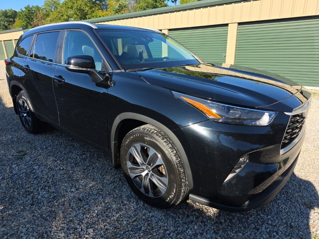2024 Toyota Highlander XLE