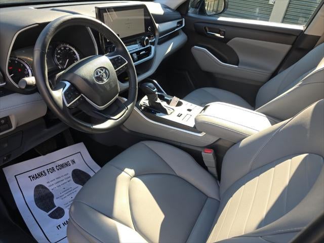 2024 Toyota Highlander XLE